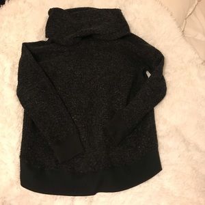 OVERSIZED DARK GREY TURTLE NECK SWEATER